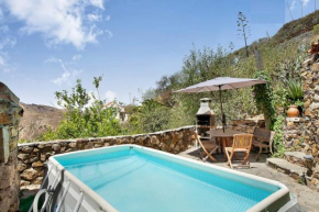 House Sleeps6-Parking-Garden-Pool in summer-Pet
